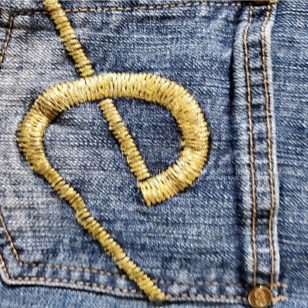 Enyce Distressed and Gold Shorts - Picture 3 of 6
